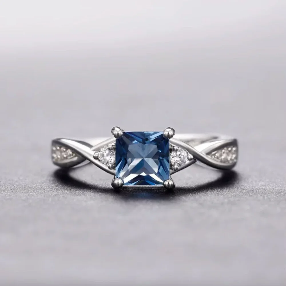 NEW 18k White Gold Blue Sapphire Princess Cut Diamond Ring